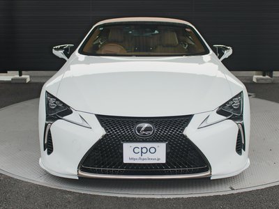 صورة 10 لـ 2025 Lexus LC CONVERTIBLE