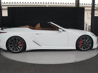 صورة 13 لـ 2025 Lexus LC CONVERTIBLE