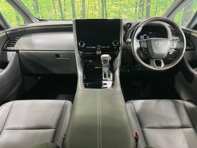 2024 Toyota ALPHARD — фото 2