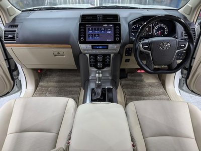 2022 Toyota LAND CRUISER PRADO 照片 2