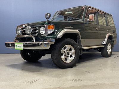 TOYOTA LAND CRUISER 70