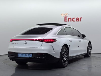 MERCEDES-BENZ EQS - 3