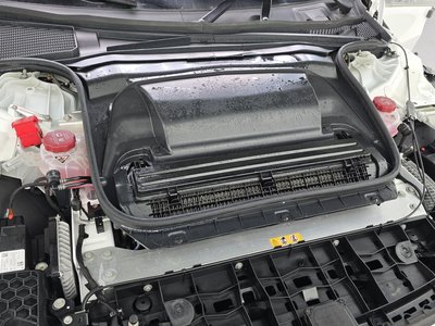 MERCEDES-BENZ EQS - 7