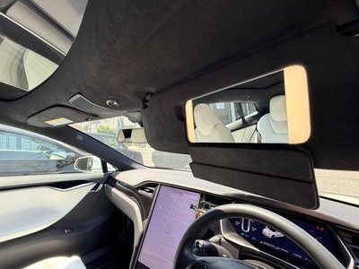 2020 Tesla MODEL S — миниатюра 28