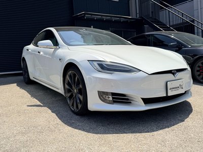 2020 Tesla MODEL S — фото 14