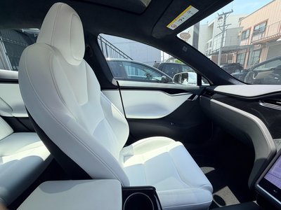 2020 Tesla MODEL S — миниатюра 19