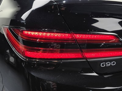 2019 Genesis G90 — фото 10