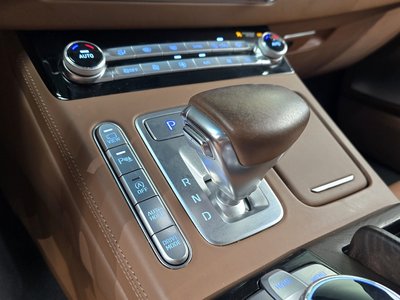 2019 Genesis G90 缩略图 12