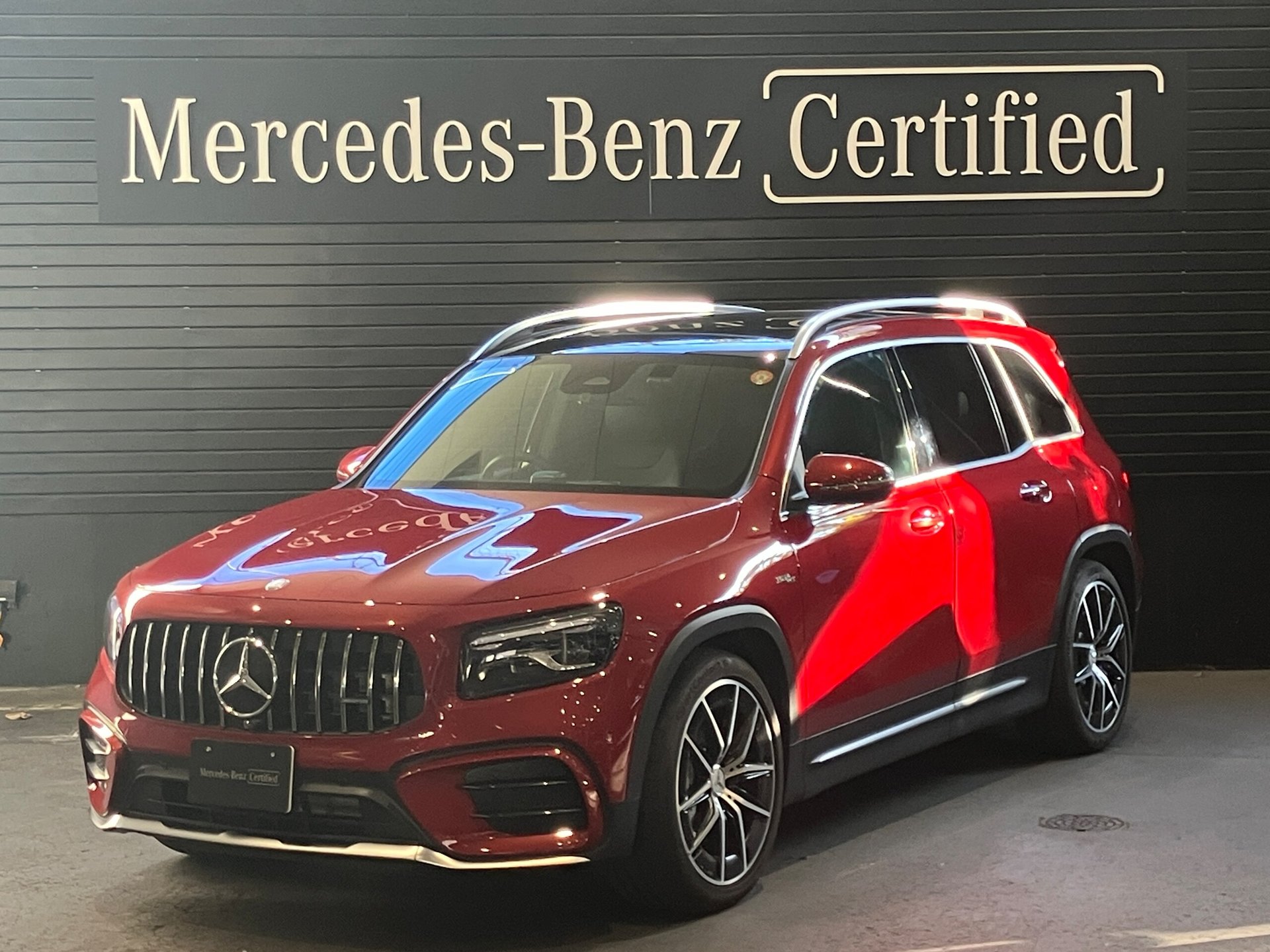 MERCEDES-BENZ GLB AMG - View 1