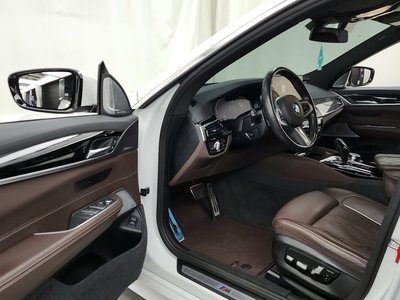 BMW 6 SERIES GT - 10