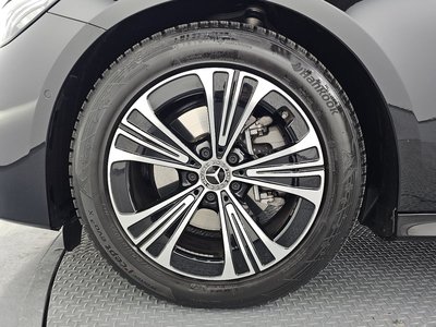 MERCEDES-BENZ E-CLASS - 6