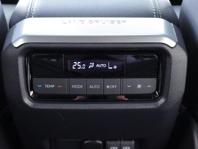 صورة مصغرة 41 لـ 2024 Toyota LAND CRUISER 250