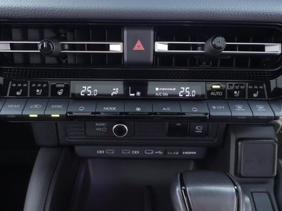 صورة مصغرة 23 لـ 2024 Toyota LAND CRUISER 250