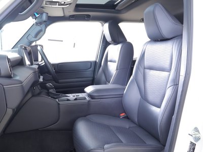 صورة مصغرة 38 لـ 2024 Toyota LAND CRUISER 250