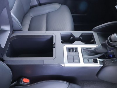 صورة مصغرة 34 لـ 2024 Toyota LAND CRUISER 250