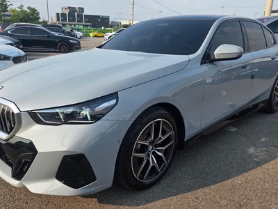 صورة مصغرة 20 لـ 2026 BMW 5 SERIES