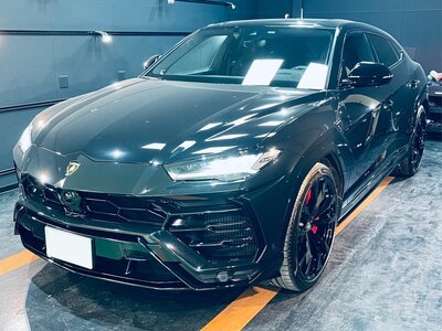 LAMBORGHINI URUS - 3