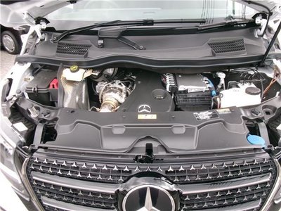 MERCEDES-BENZ V-CLASS - 7