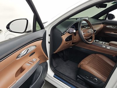 2022 Genesis GV70 thumbnail 11