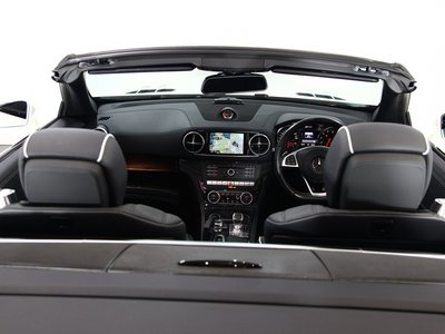 MERCEDES-BENZ SL - 8