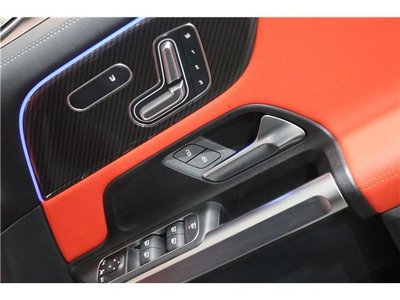 2023 Mercedes-BENZ GLB thumbnail 33
