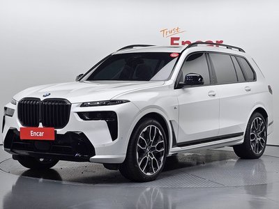 2025 BMW X7 photo 1