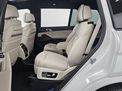 صورة مصغرة 18 لـ 2025 BMW X7