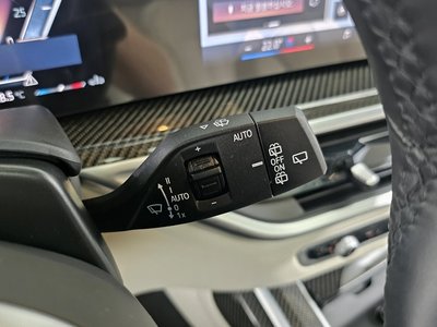 صورة مصغرة 29 لـ 2025 BMW X7