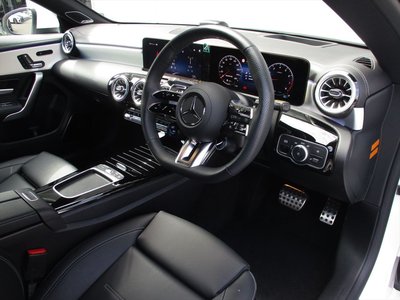 2025 Mercedes-BENZ CLA AMG — фото 9