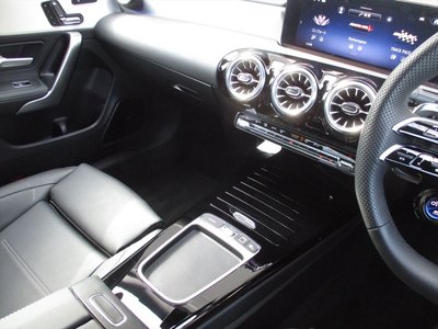 صورة مصغرة 45 لـ 2025 Mercedes-BENZ CLA AMG