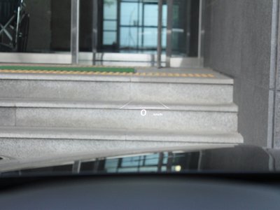 صورة 8 لـ 2023 Genesis GV70