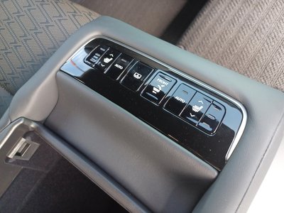 صورة مصغرة 34 لـ 2021 Lexus LS
