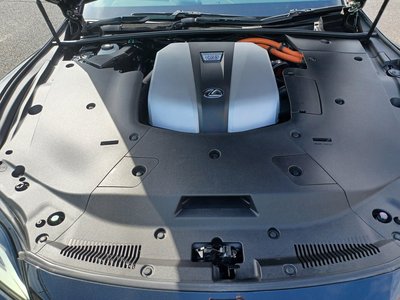 صورة مصغرة 21 لـ 2021 Lexus LS