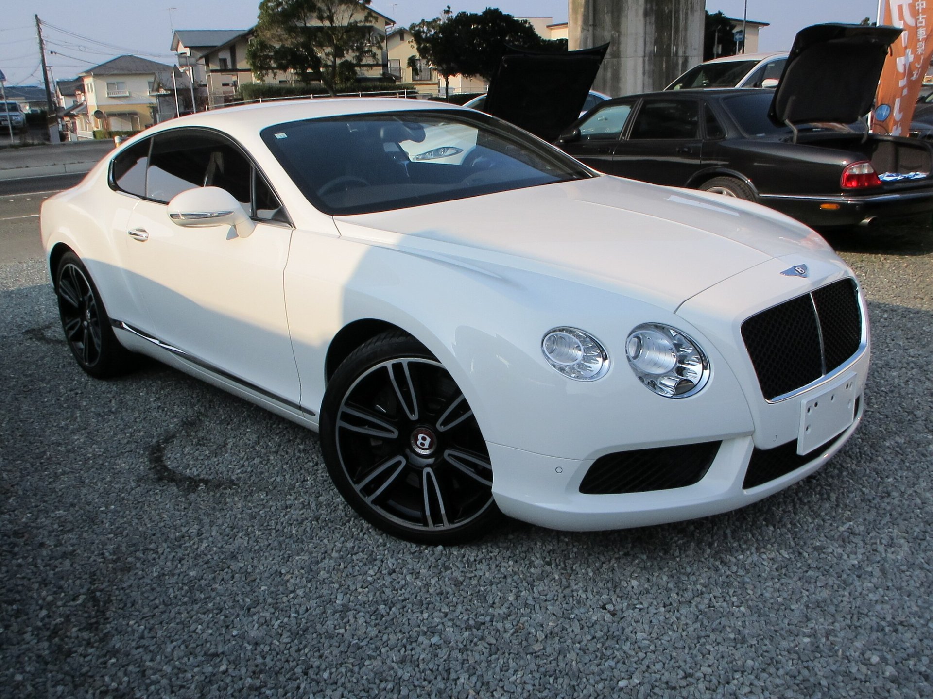 BENTLEY CONTINENTAL - View 1