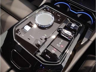 BMW 5 SERIES - 4