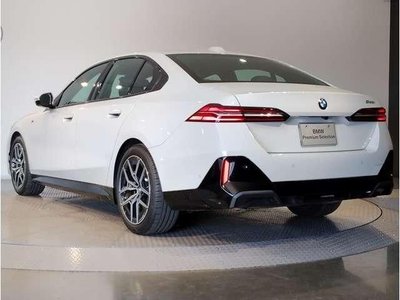 BMW 5 SERIES - 2