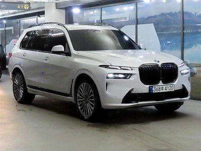 2023 BMW X7 照片 1