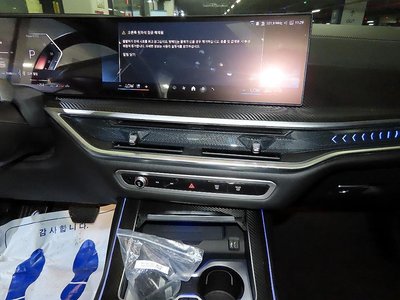 2023 BMW X7 — миниатюра 11