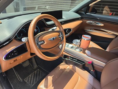 2021 Genesis GV70 photo 5