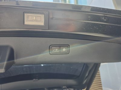 2021 Genesis GV70 photo 3