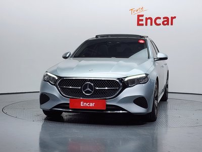 MERCEDES-BENZ E-CLASS - 2