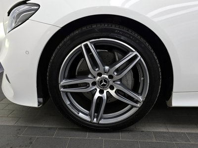 MERCEDES-BENZ E-CLASS - 6