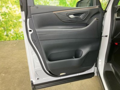 2025 Toyota ALPHARD 缩略图 24