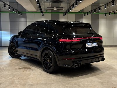 PORSCHE CAYENNE - 6