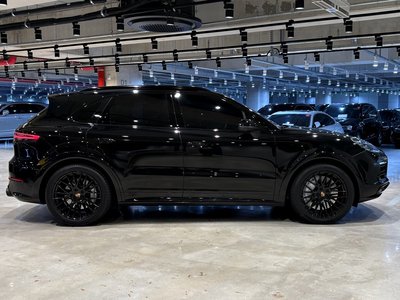 PORSCHE CAYENNE - 3
