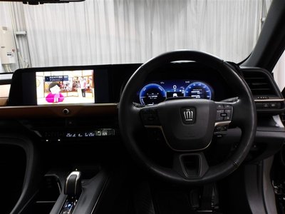 TOYOTA CROWN CROSSOVER - 4