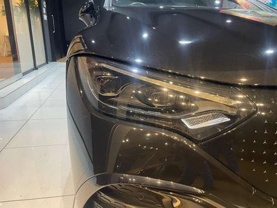 MERCEDES-BENZ EQE - 4