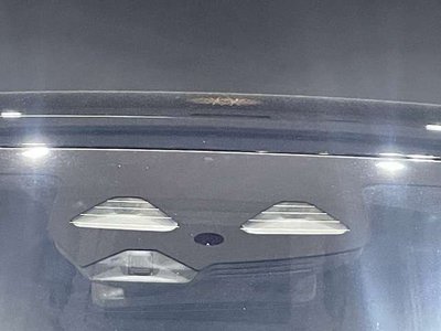 MERCEDES-BENZ EQE - 9