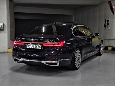 BMW 7 SERIES - 4