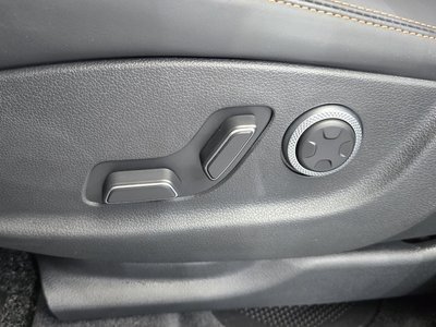 صورة مصغرة 31 لـ 2025 Genesis GV70